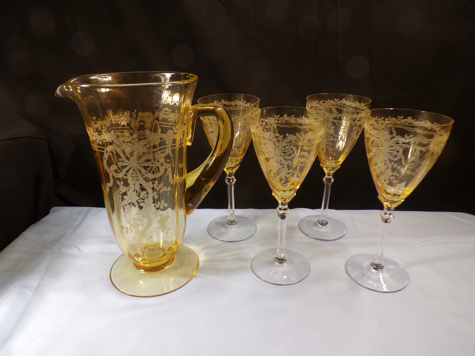 Fostoria Topaz Yellow Glass June Water Set – Pitcher & 4 Water Goblets
