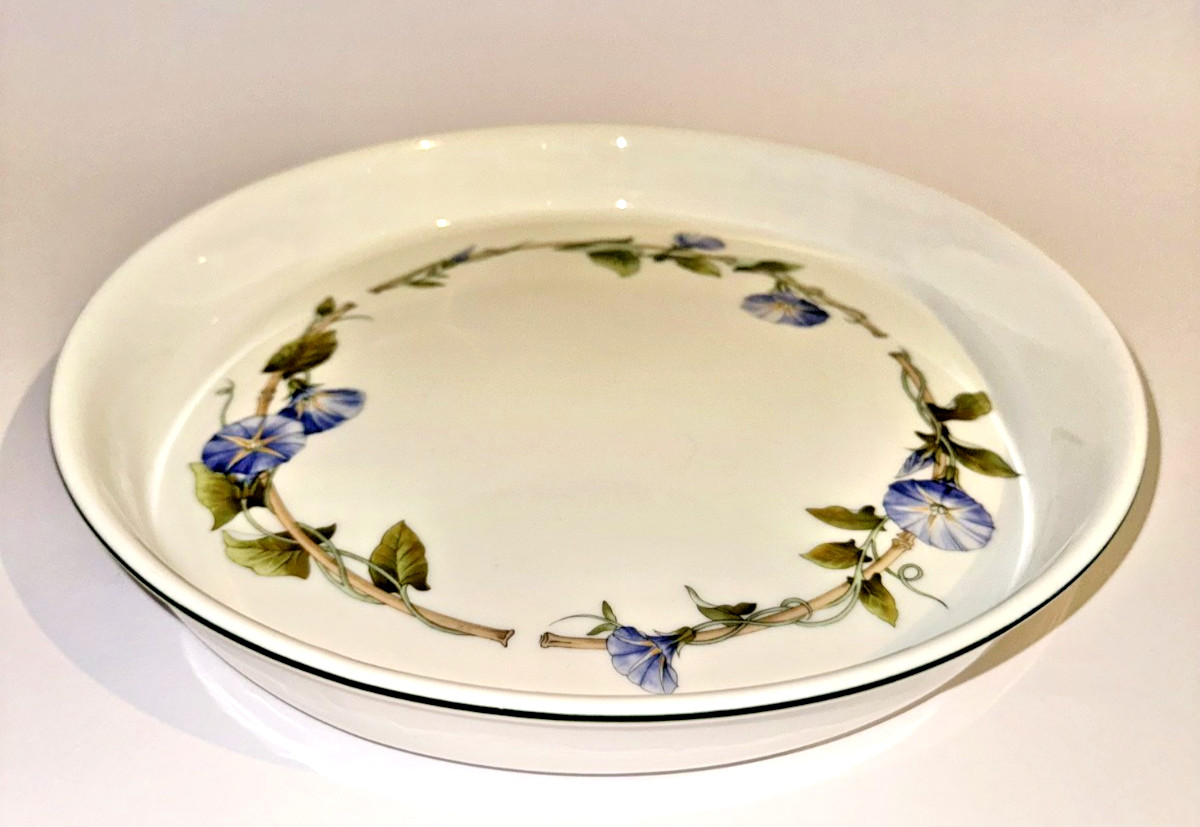 Wedgwood Blue Delphi Quiche / Pizza / Cake Serving Dish 11″ x 1.5″ England 1994
