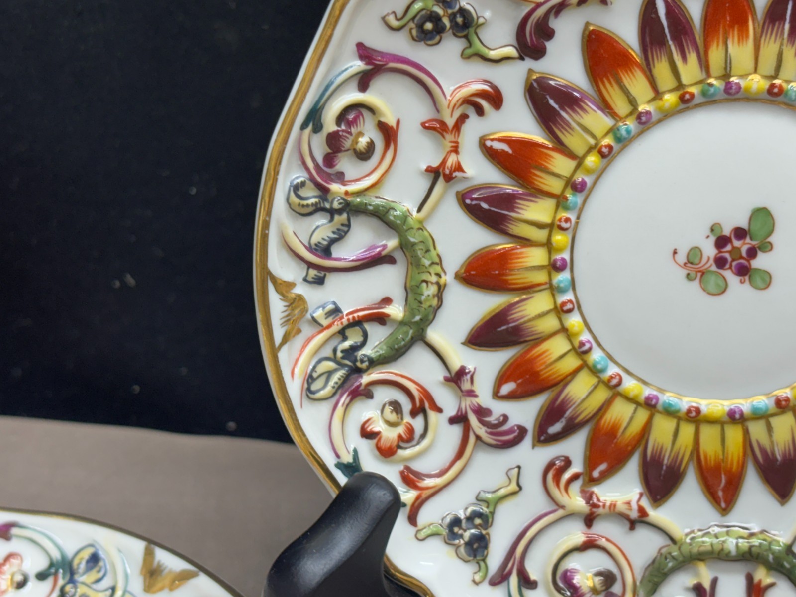 Capodimonte “CHERUBS” Antique Porcelain ~ Set of 4 ~ Dessert Plates ~ 5 3/4″