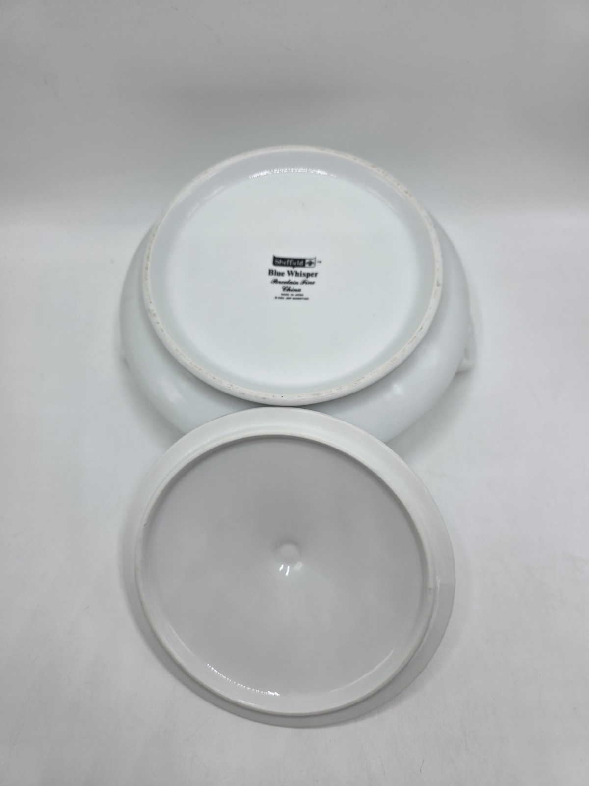 Sheffield Blue Whisper Round Covered Vegetable Serving Bowl Mint Condition