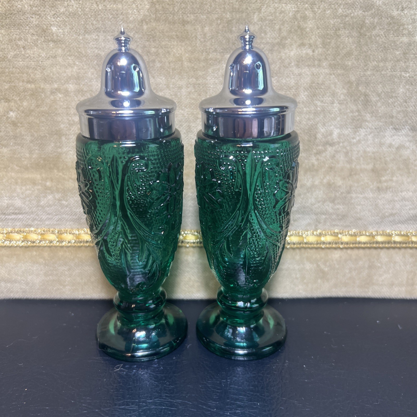 Indiana Glass Tiara Sandwich Pattern Spruce Green Vtg Salt Pepper Shaker Set