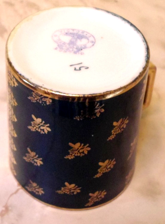 NeoClassical Royal Vienna Style Victoria Carlsbad Austria Cup w Etruscan Handle