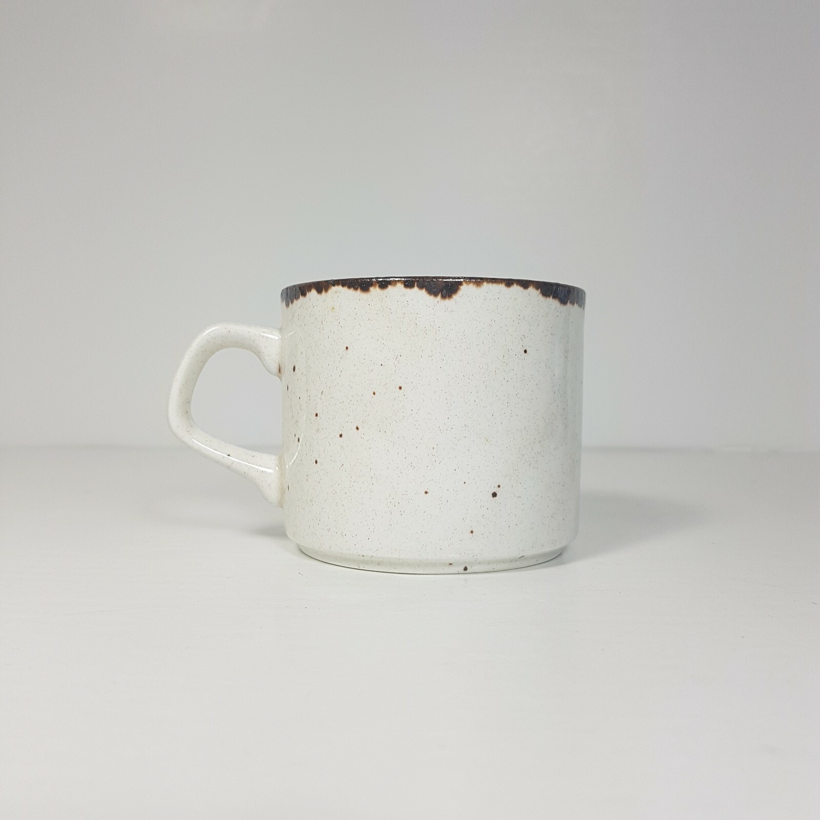 J&G Meakin Lifestyle Cup & Saucer Set Crazing/Blemish (See Picture)