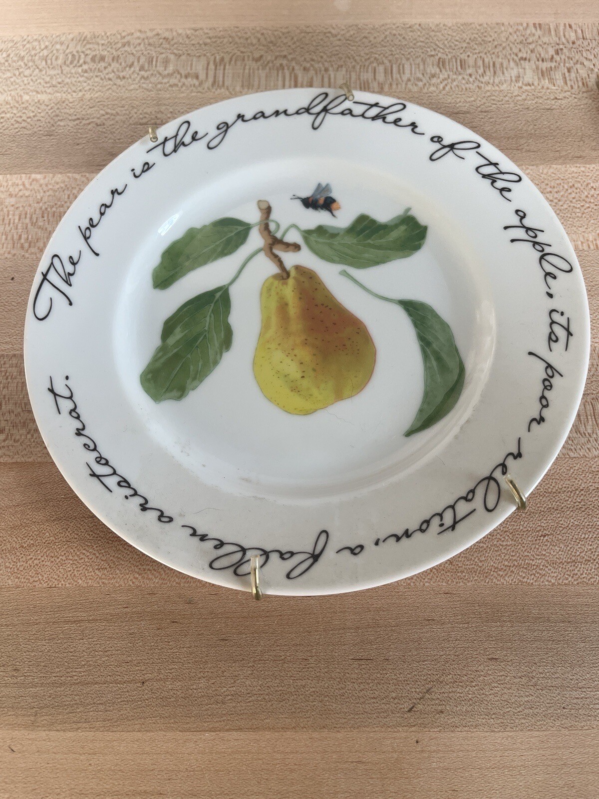 Williams – Sonoma Orchard Suite Pear. Wall Hanging Plate