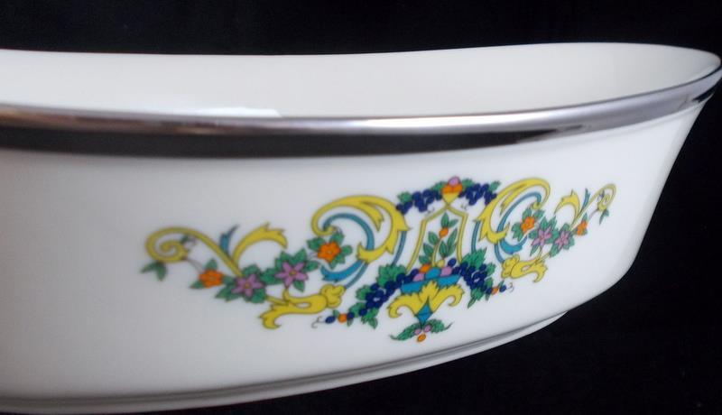 Lenox FAIR LADY Oval Vegetable Bowl 10.25 Inch Cream Background GREAT CONDITION
