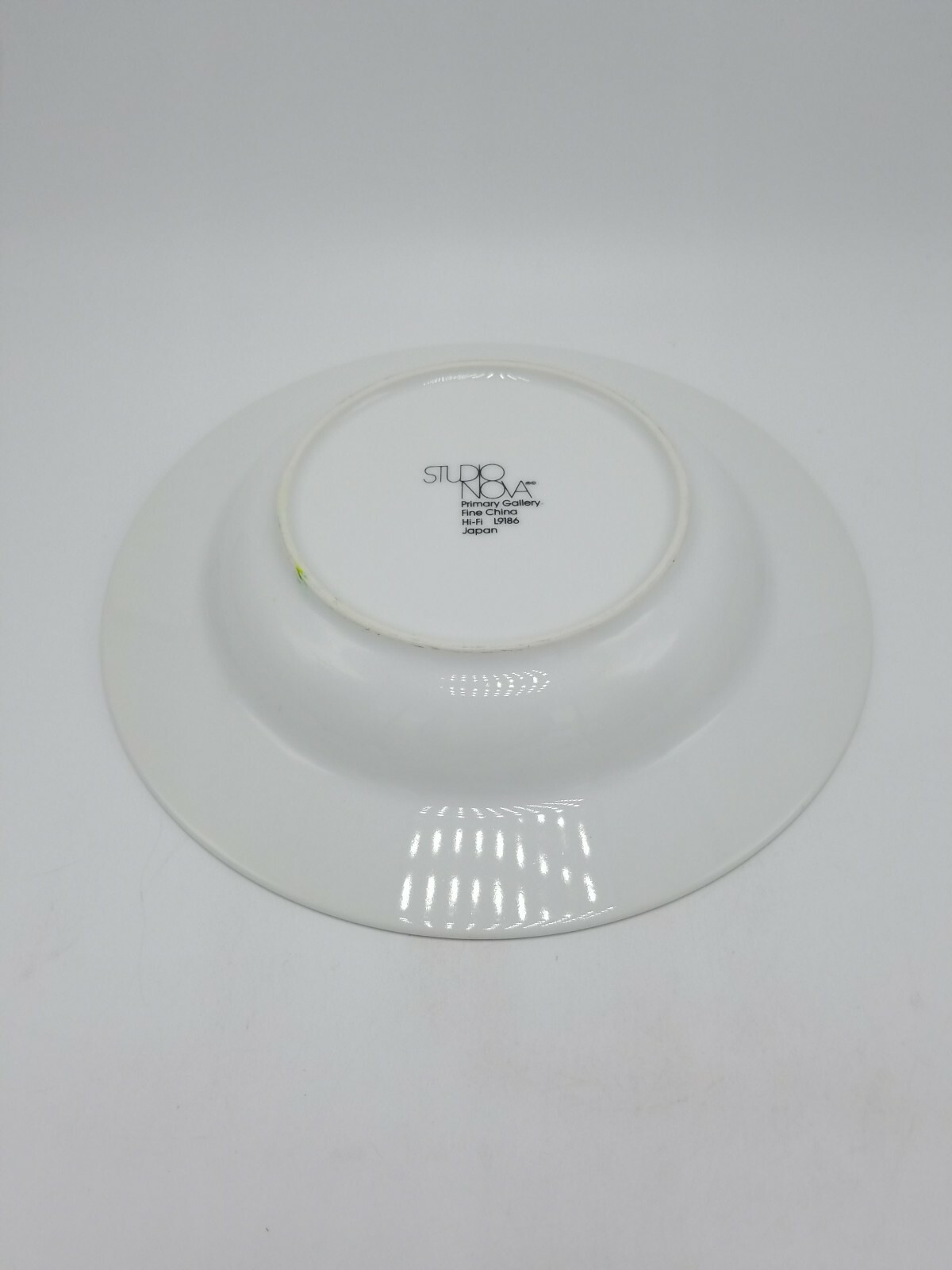 Studio Nova “Hi Fi” 9 Inch Rim Soup Bowl