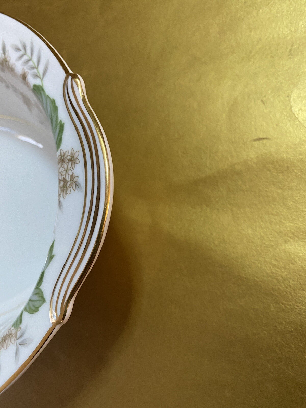 NORITAKE CHINA DAPHNE 5312 VEGETABLE BOWL & 6 SALAD DESERT PLATES VINTAGE SET