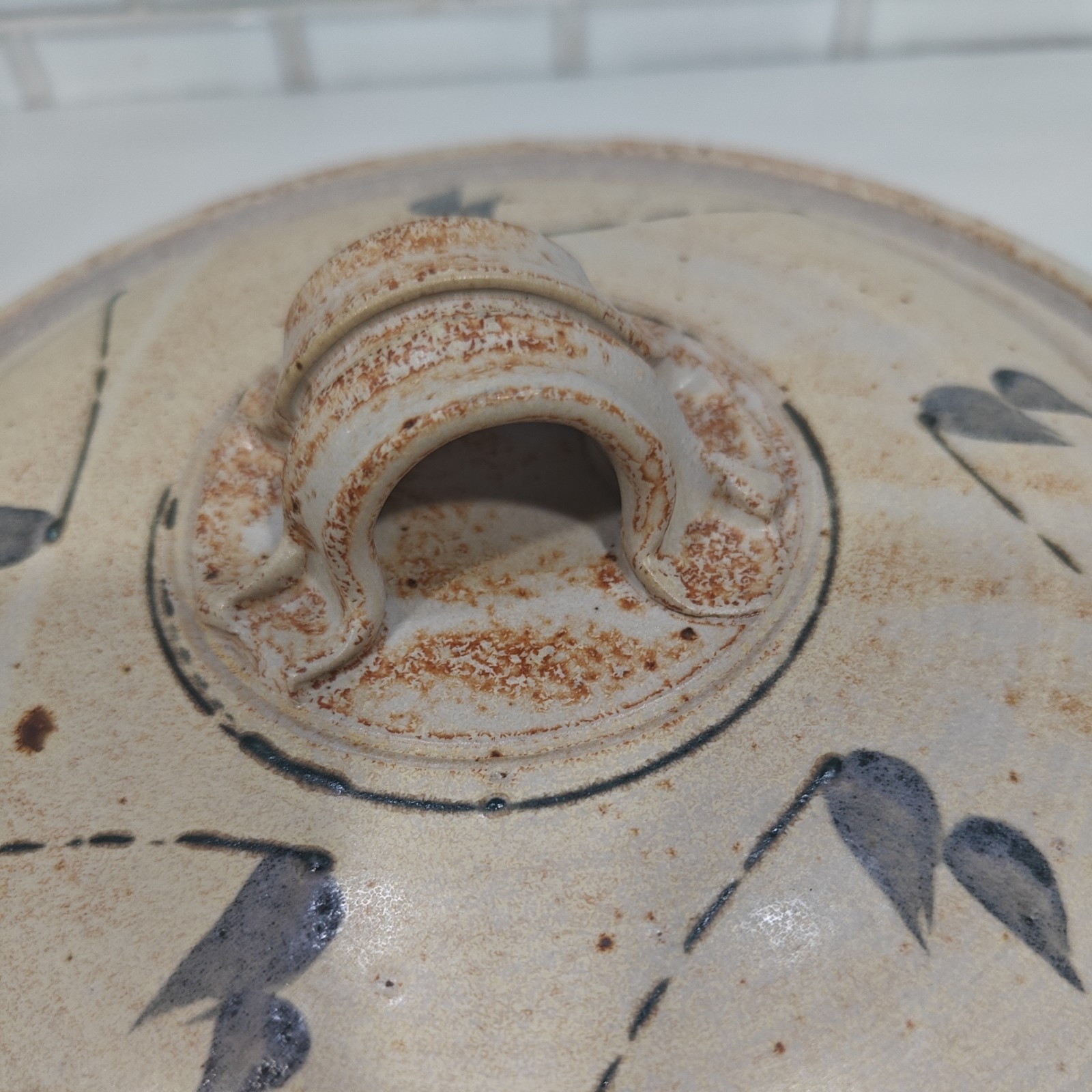 Vintage Style Pottery Stoneware Glazed Steamer Dish Lid Casserole Flower Design