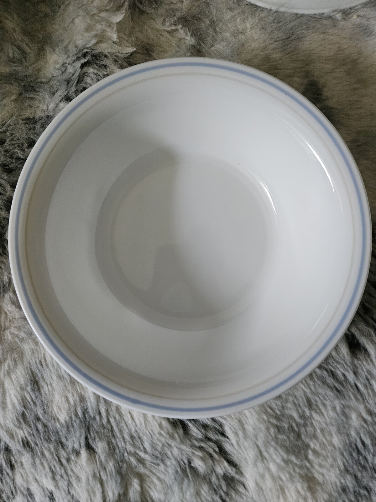 4 Corelle SEA AND SAND 7 1/4″ Soup Cereal Bowls White w Blue & Tan Rings