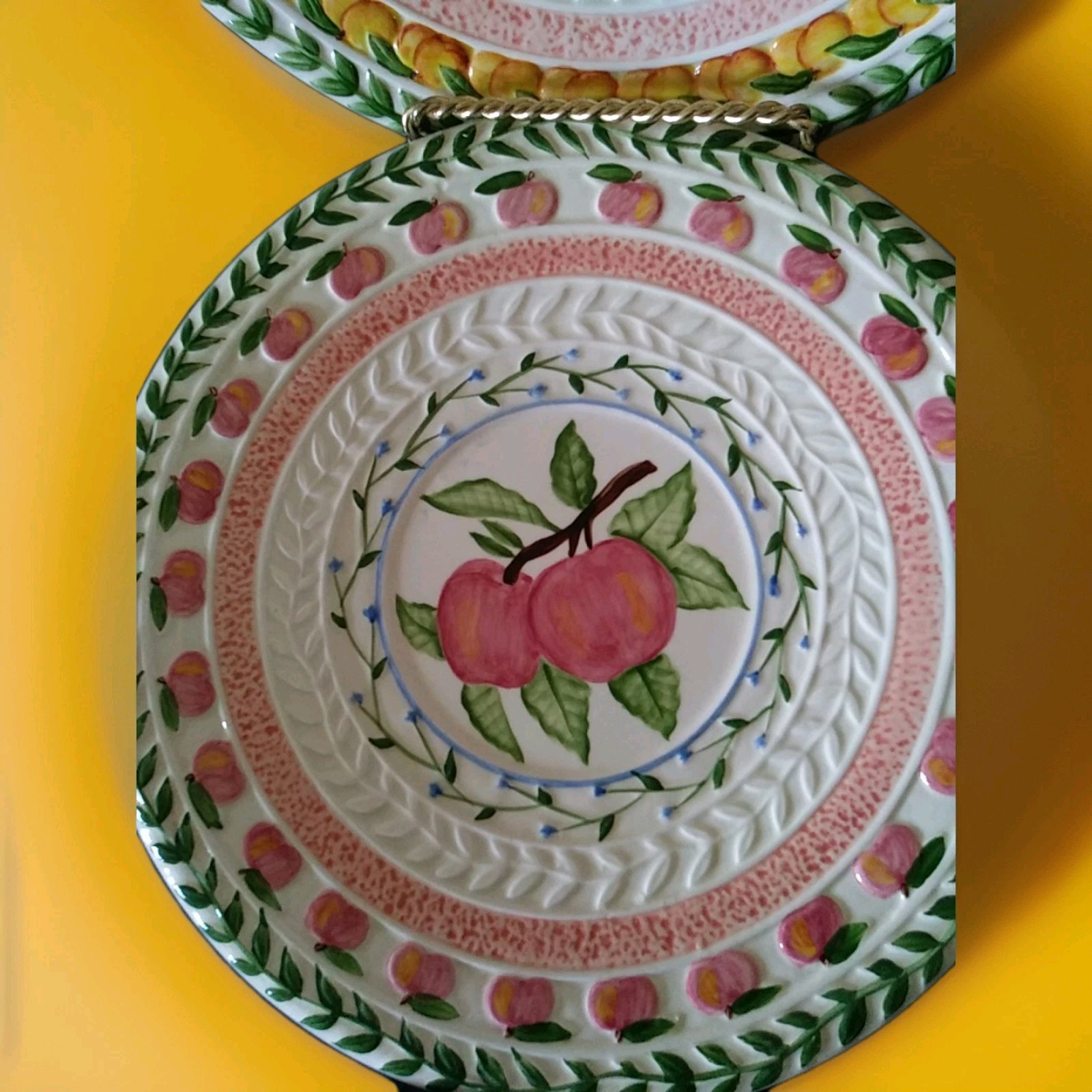Strata Group Fresh N Fruity Hand Painted 3D Design 8.75″ Plates, Set of 6