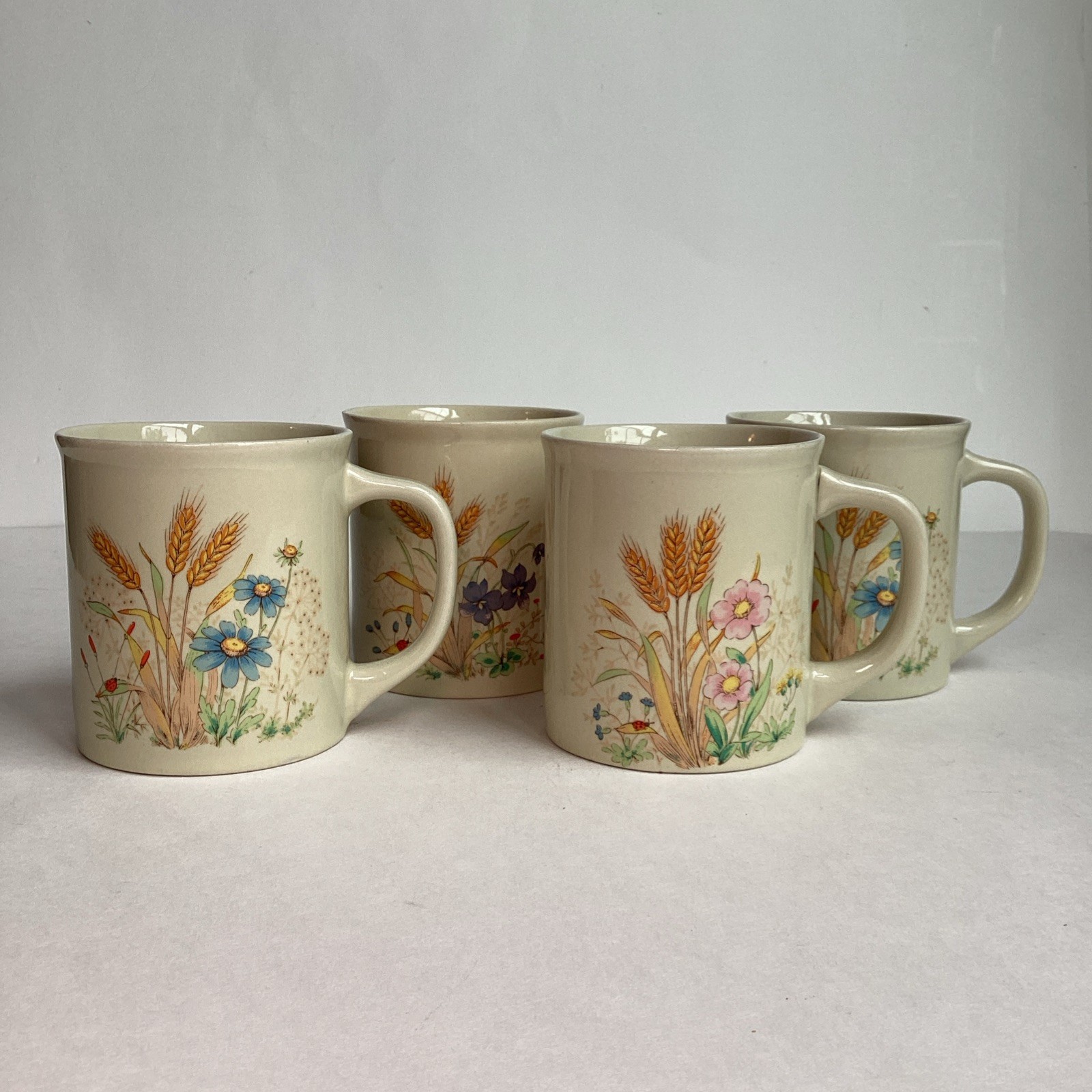 Vintage Japan Stoneware Wildflower Wheat Mugs Set Of 4 Ivory Coffee Cups Floral