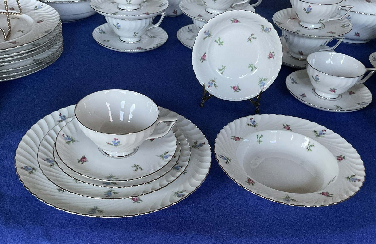 Royal Tettau 1794 Germany “Dresden Flowers” 7 Pieces, 8 Place Setting + Serving