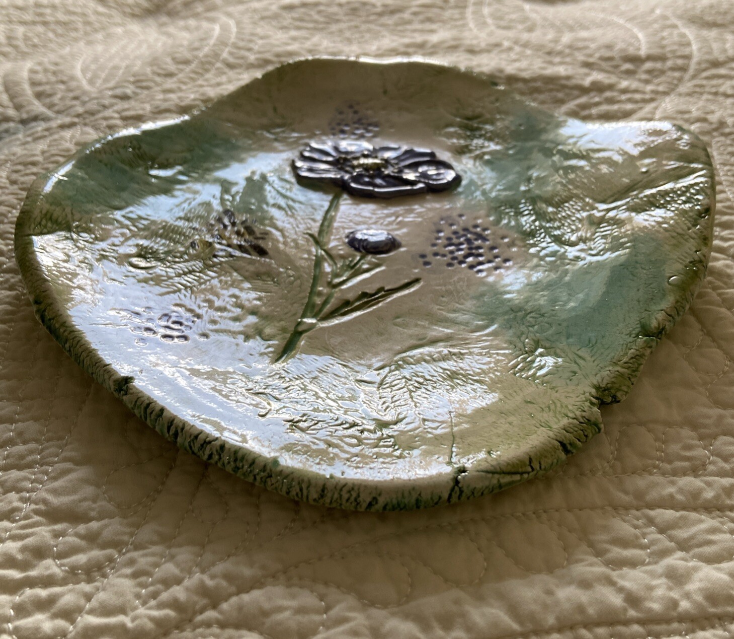 Vtg Studio Art Pottery Irregular Shape Trinket Dish Floral And Bee Textured