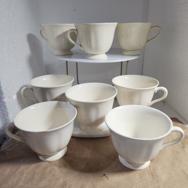 8 Wedgwood Queens Shape IVORY WHITE Footed CHINA TEA Cups 8 OZ as is guc crazing