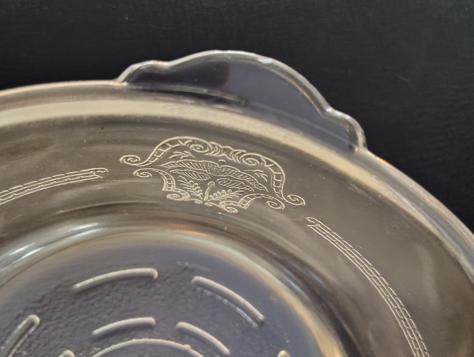 Antique 1911-1919 McKee Glass Glasbake Covered Medaliin Casserole Dish