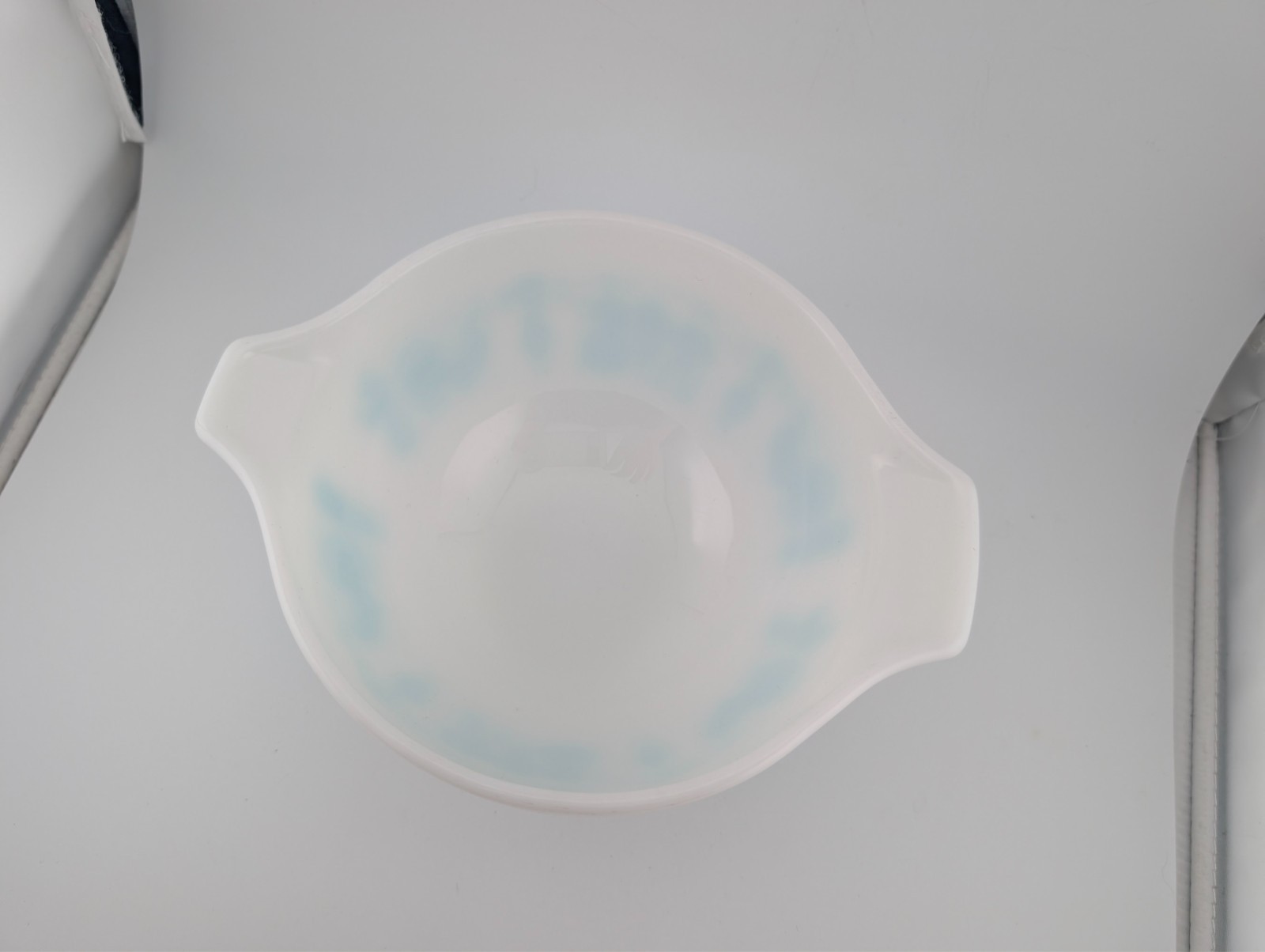 Vintage PYREX Amish Butterprint Turquoise Milk Glass Cinderella Bowl 441 1 1/2 P