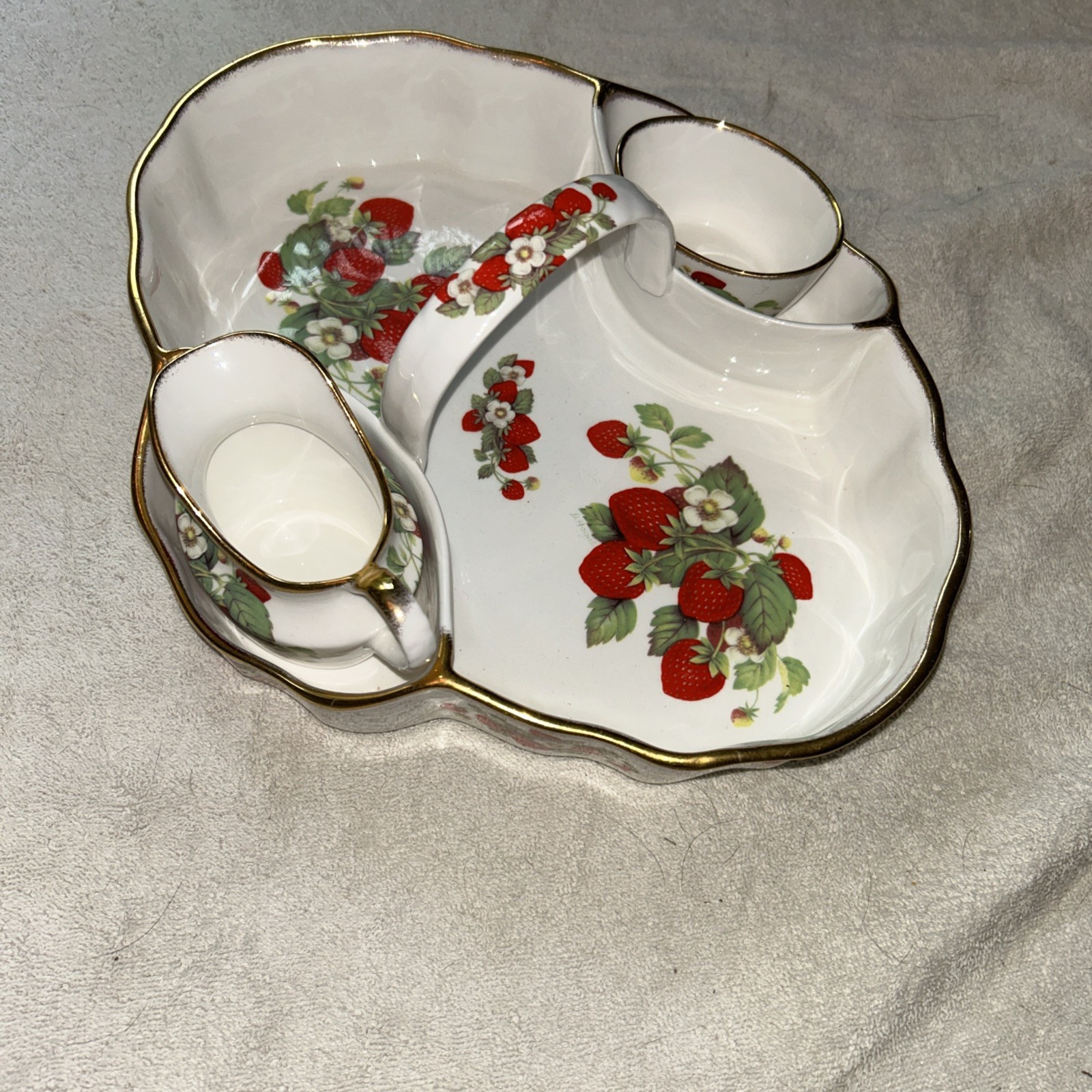 St. George Fine Bone China Strawberry Basket with creamer and sugar bowl slots
