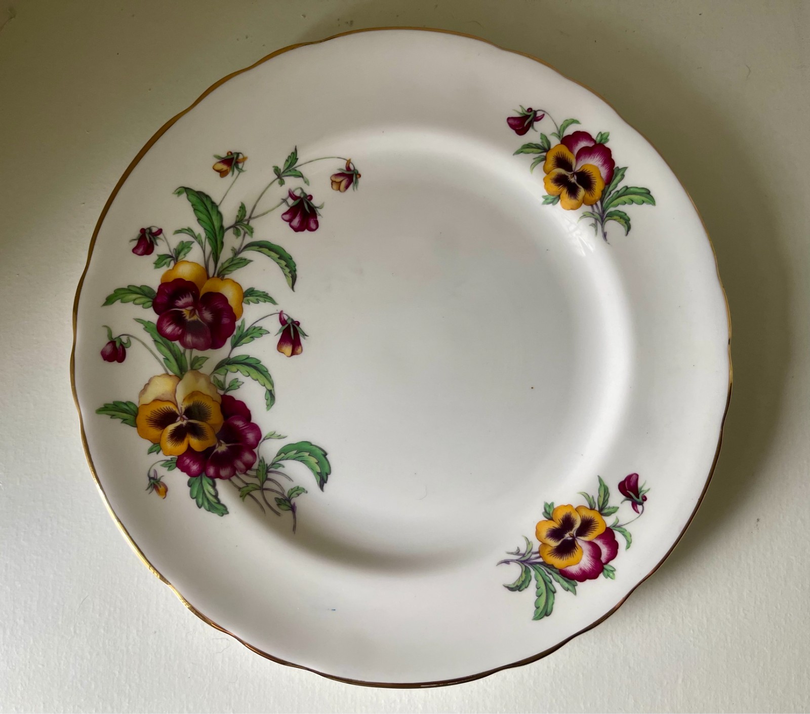 Vintage Tuscan Fine English Bone China 8″ Salad Plate Pansy Pattern Gold Trim
