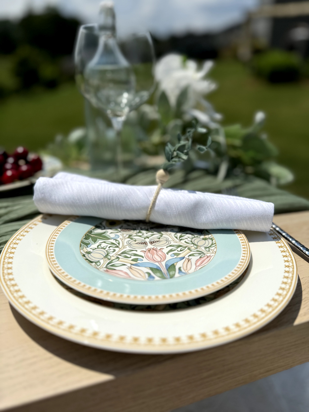 24pc Bone China Dinner Service Set Porcelain Dinnerware MORRIS GARDEN Turquoise