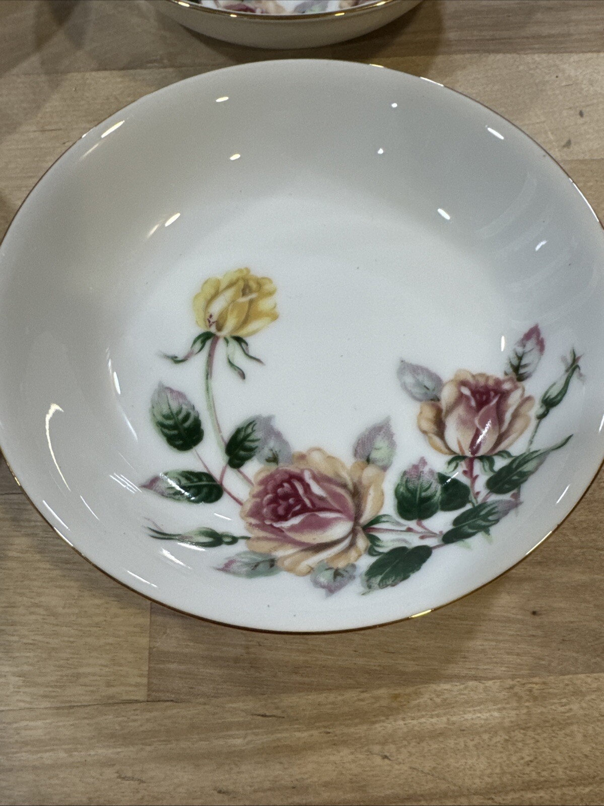 Set Of 4 Narumi Kent Trio Yellow Rose Berry Bowls, Gold Trim, Peach Floral Japan