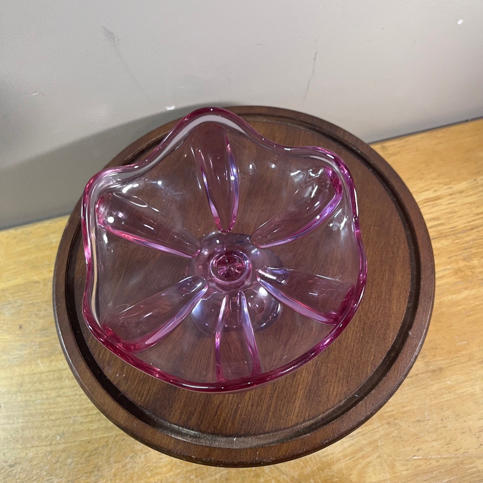 Vtg Viking Glass Epic Teaberry Pink 6 Petal Crimped Compote Candy Dish MCM 7″