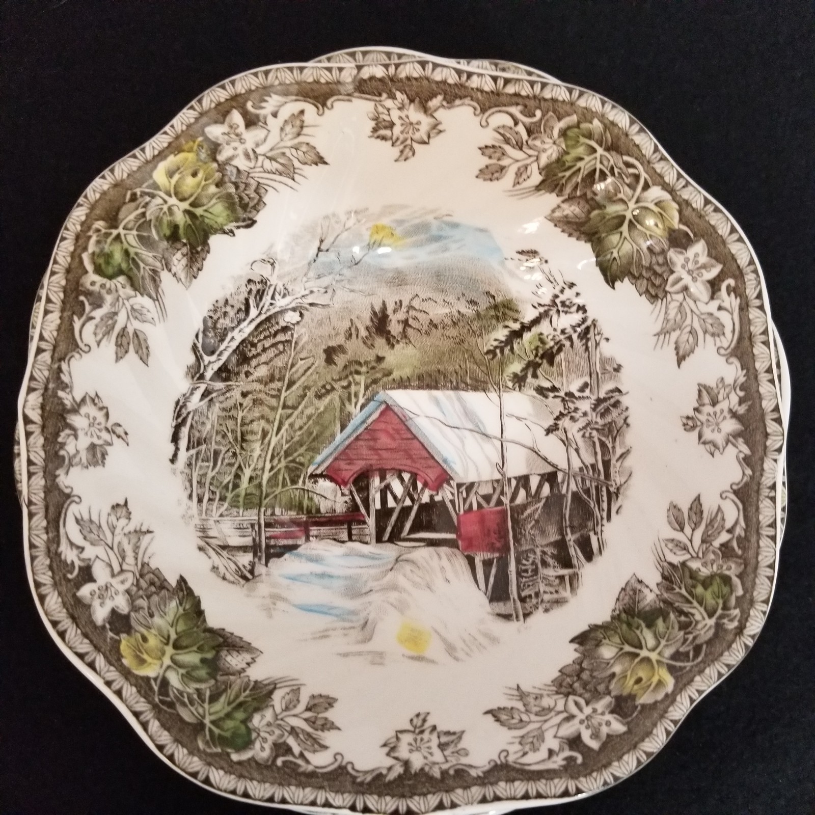 Six 6 1/4″ Johnson Bros Friendly Village Covered Bridge Cereal Fruit Bowls