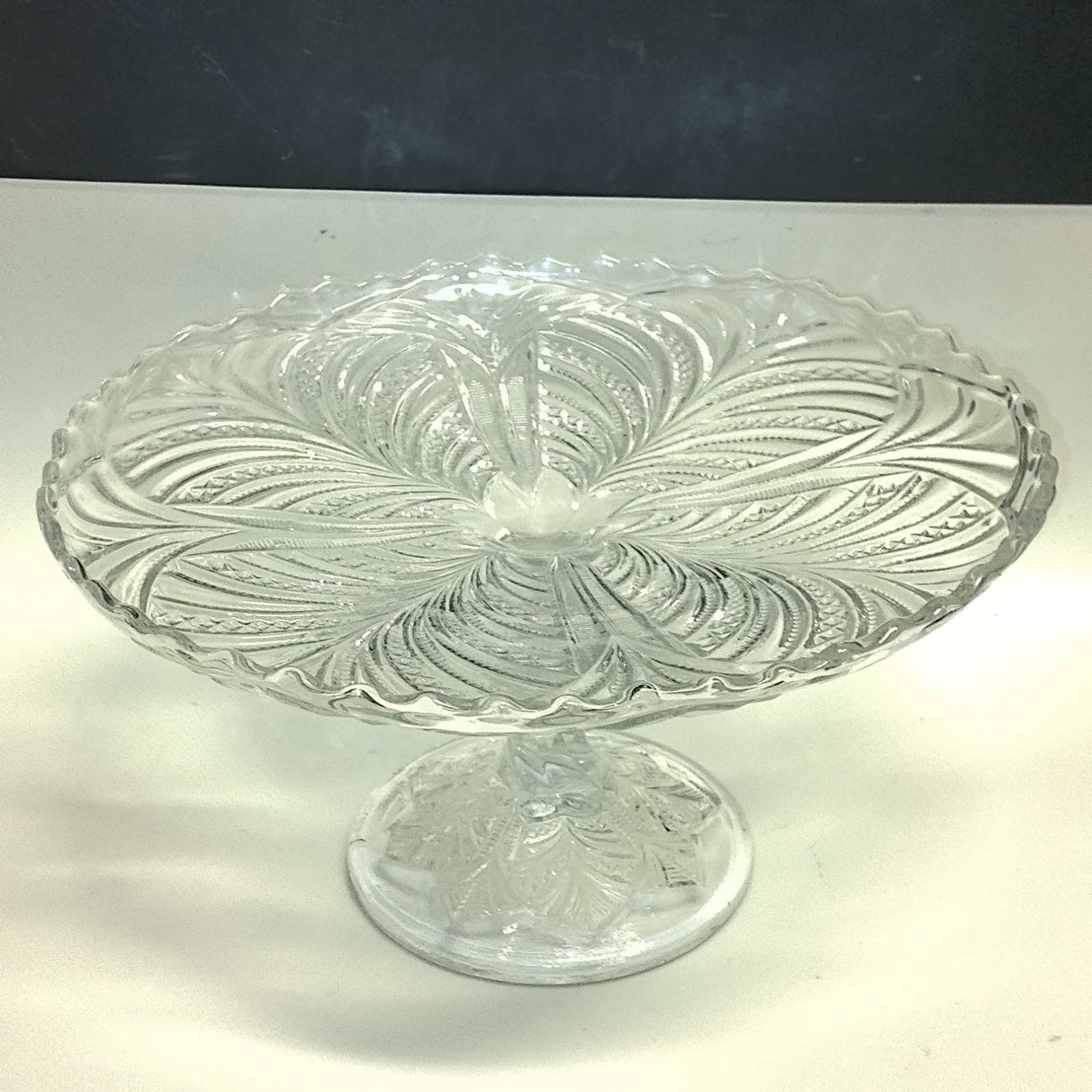 EAPG Bryce Higbee & Co Bonair Palm Leaf Fan 9″ X 4.5″ Footed Cake Stand 1903 UV