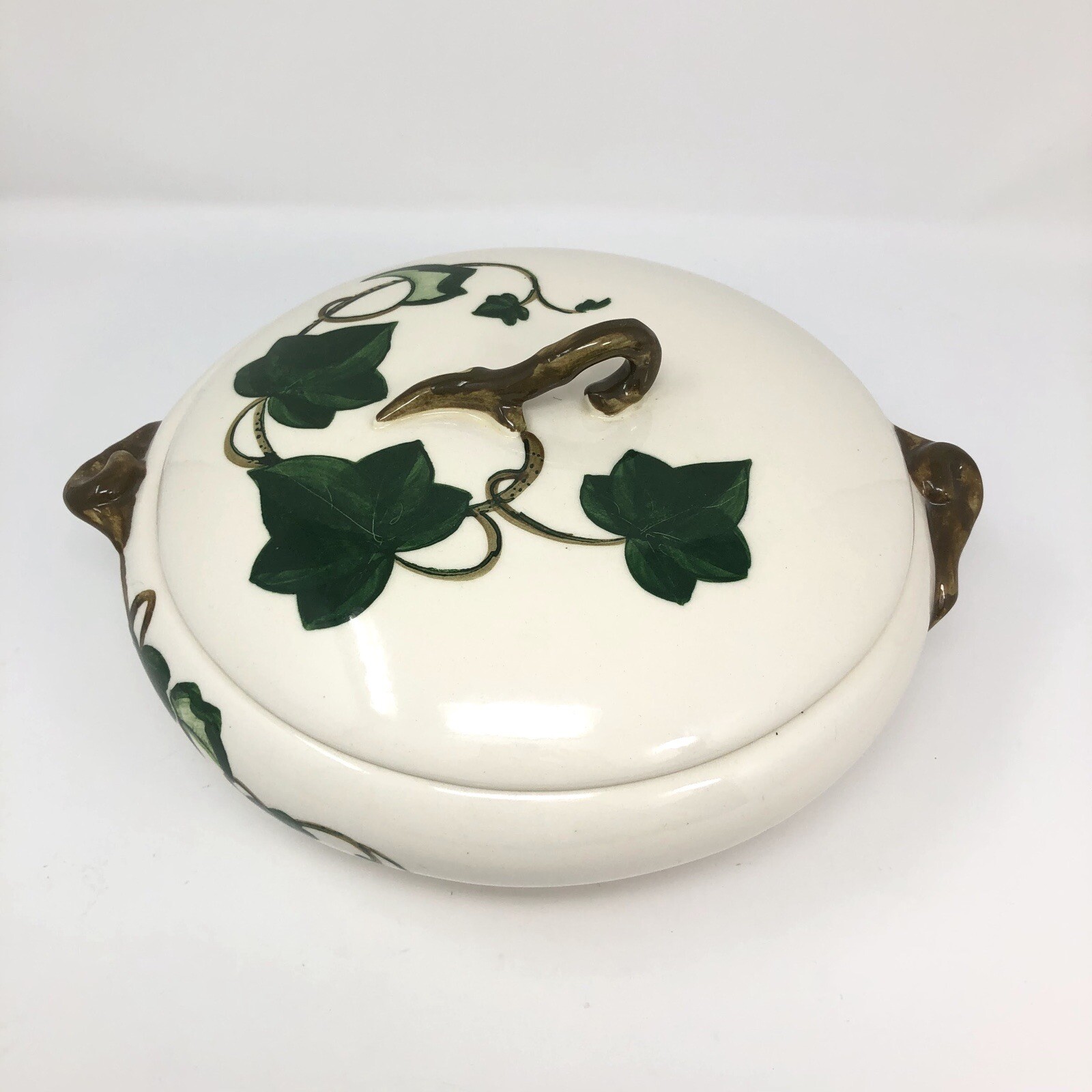 Vintage METLOX POPPYTRAIL CALIFORNIA IVY 11” Round Covered Casserole Dish LEAF