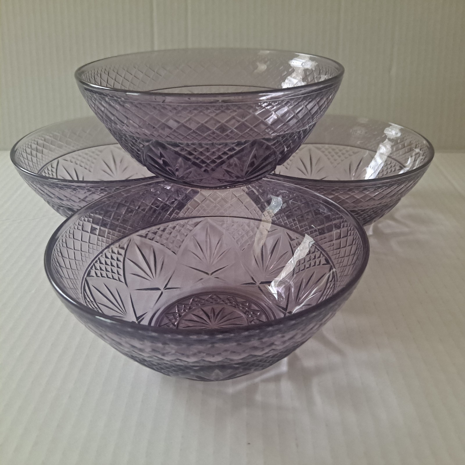 Set Of 4 – Cristal D’Arques Durand Antique Amethyst Purple 5 1/2″ Salad Bowls