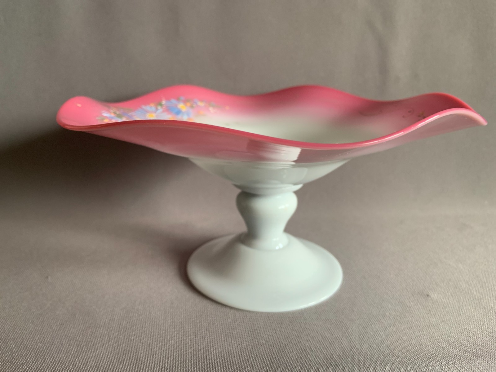 ANTIQUE Hand Painted MILK GLASS COMPOTE Pink & White Footed Bowl