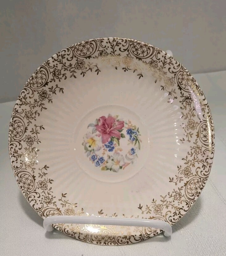 Set of 5 Vintage Saucers, Royal China, Robinhood Regal Shape Pattern 5.5″