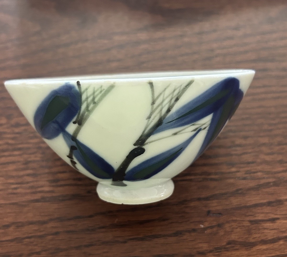 KA Made In OCCUPIED JAPAN Footed Tea Bowl – 4-3/8″ diameter x 2-1/4″