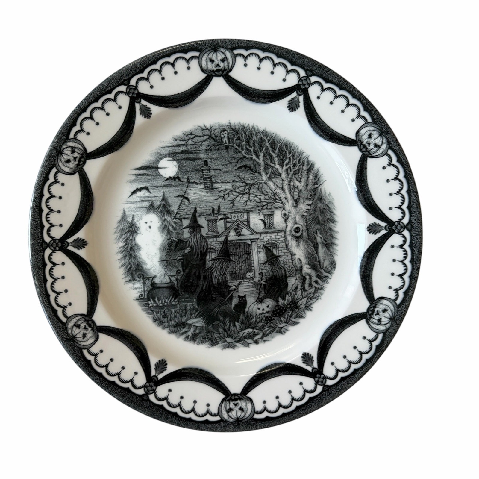 Royal Stafford Halloween Wicked Witch Dinner Plates 11in Porcelain Set of 2 New