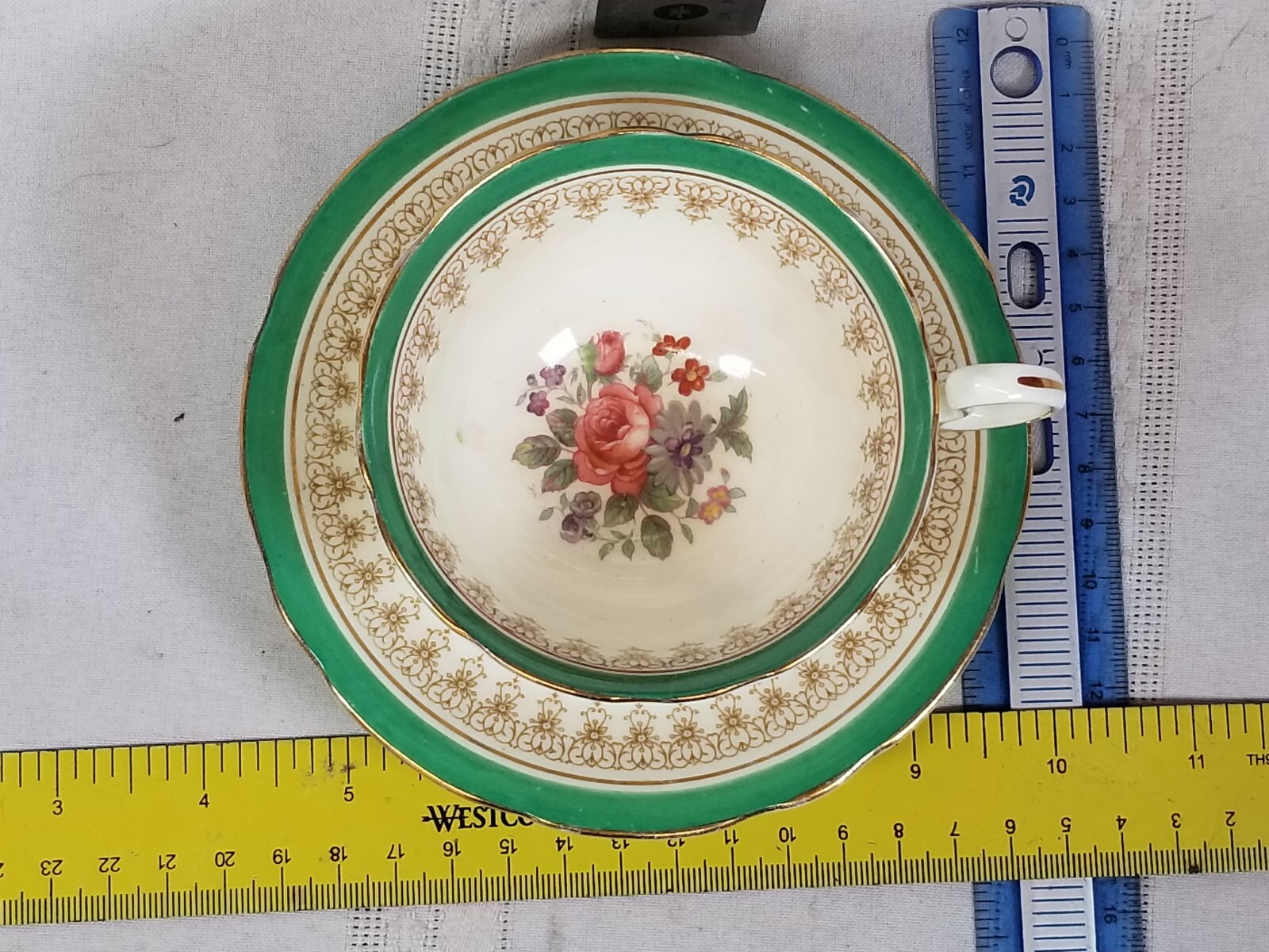 Vintage Aynsley Green Gold Corset Rose Floral Bouquet tea Cup Saucer e 418