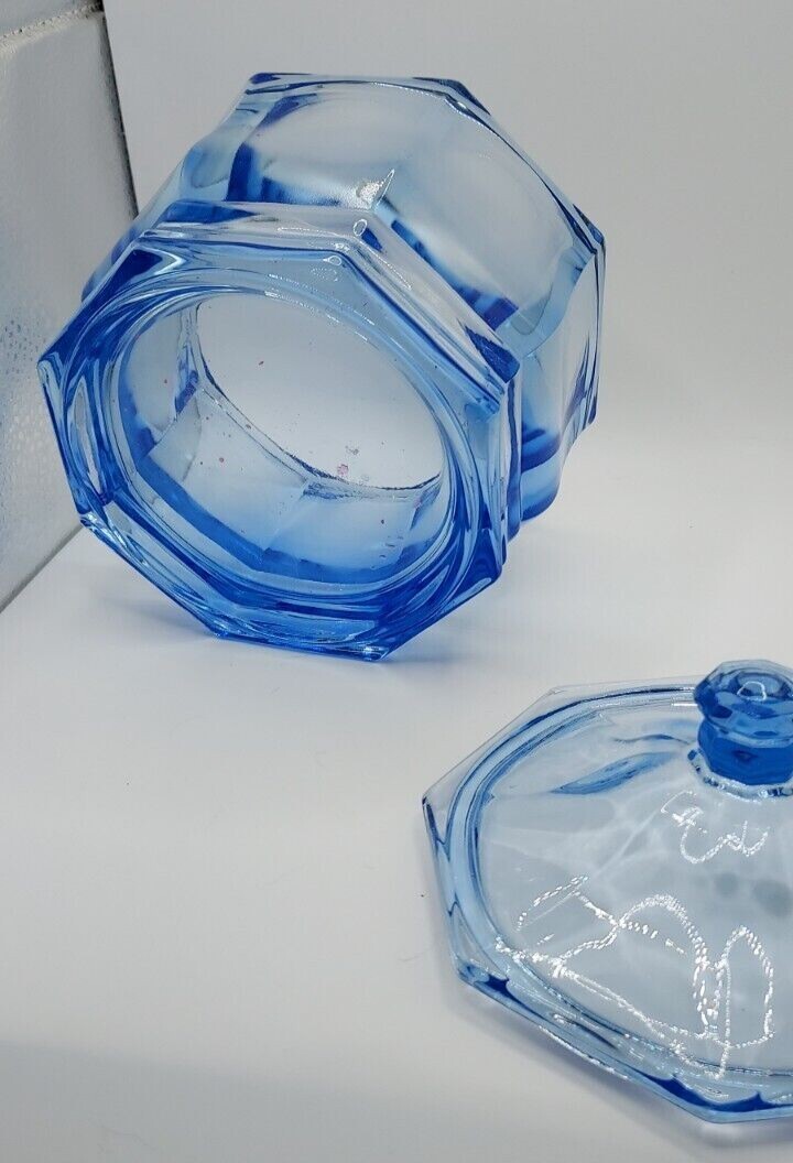 Vtg Fostoria Blue Glass Candy Dish / Sugar Bowl w/ Lid 5.25″ wide Hexagon Shaped