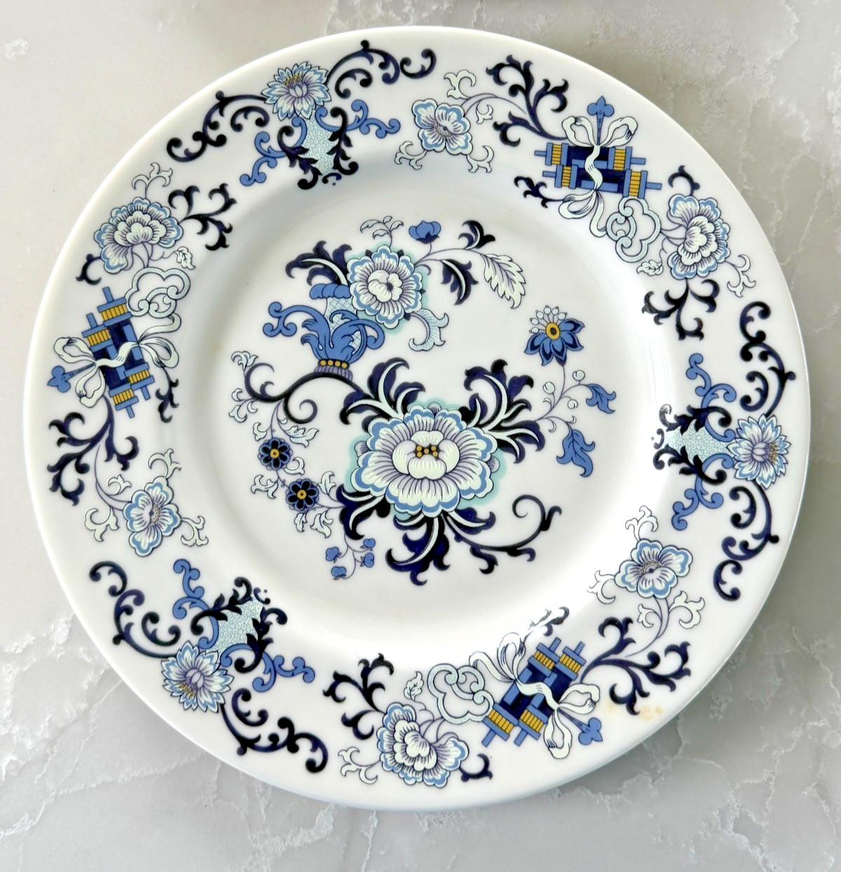 NANKIN TC1091 by Royal Doulton Soup Bowl, Salad & Dinner Plates made England