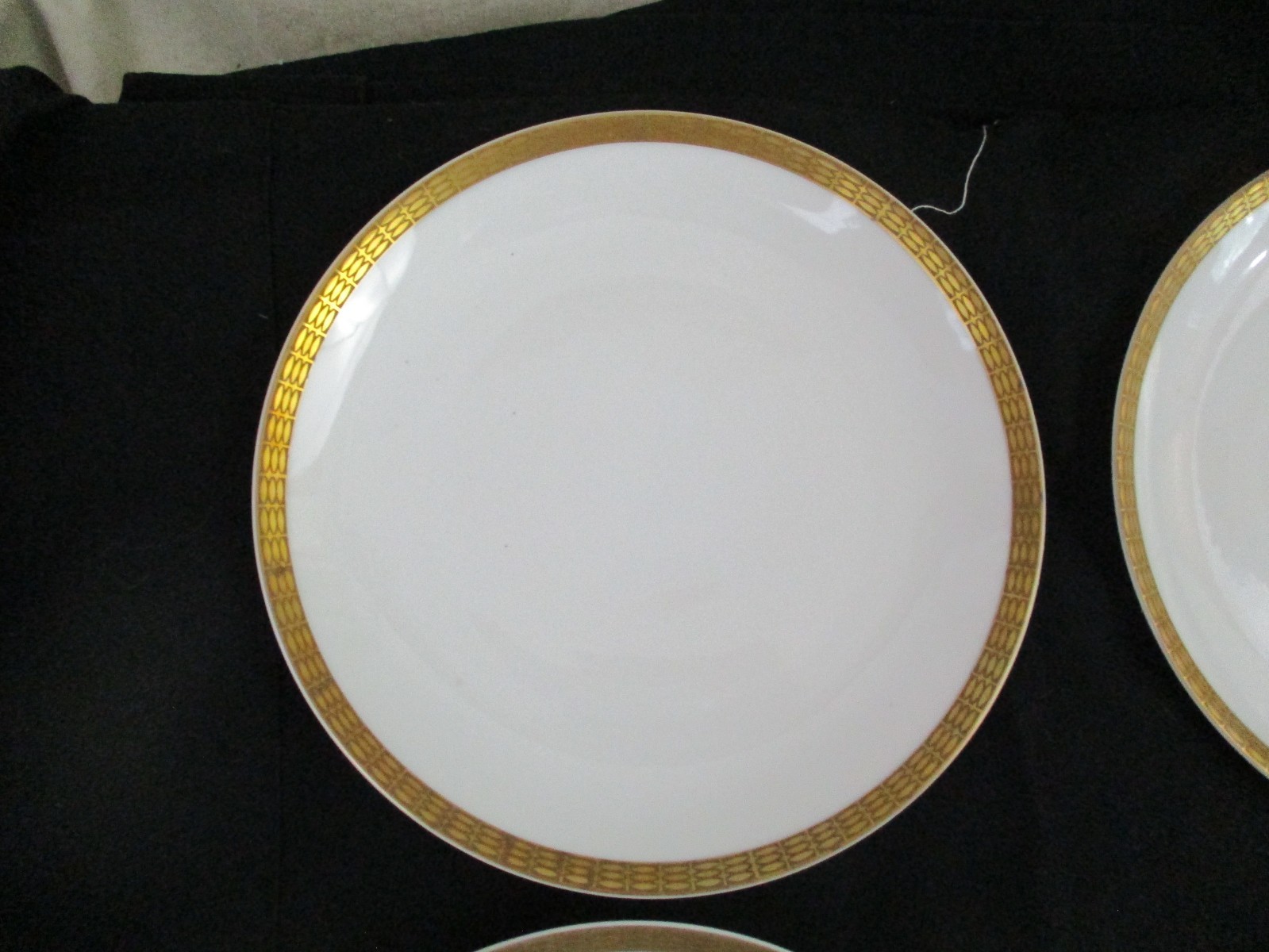 4 Vtg Gourmet’s Bavarian China Golden Elegance 7″ Plate White Gold Band Germany