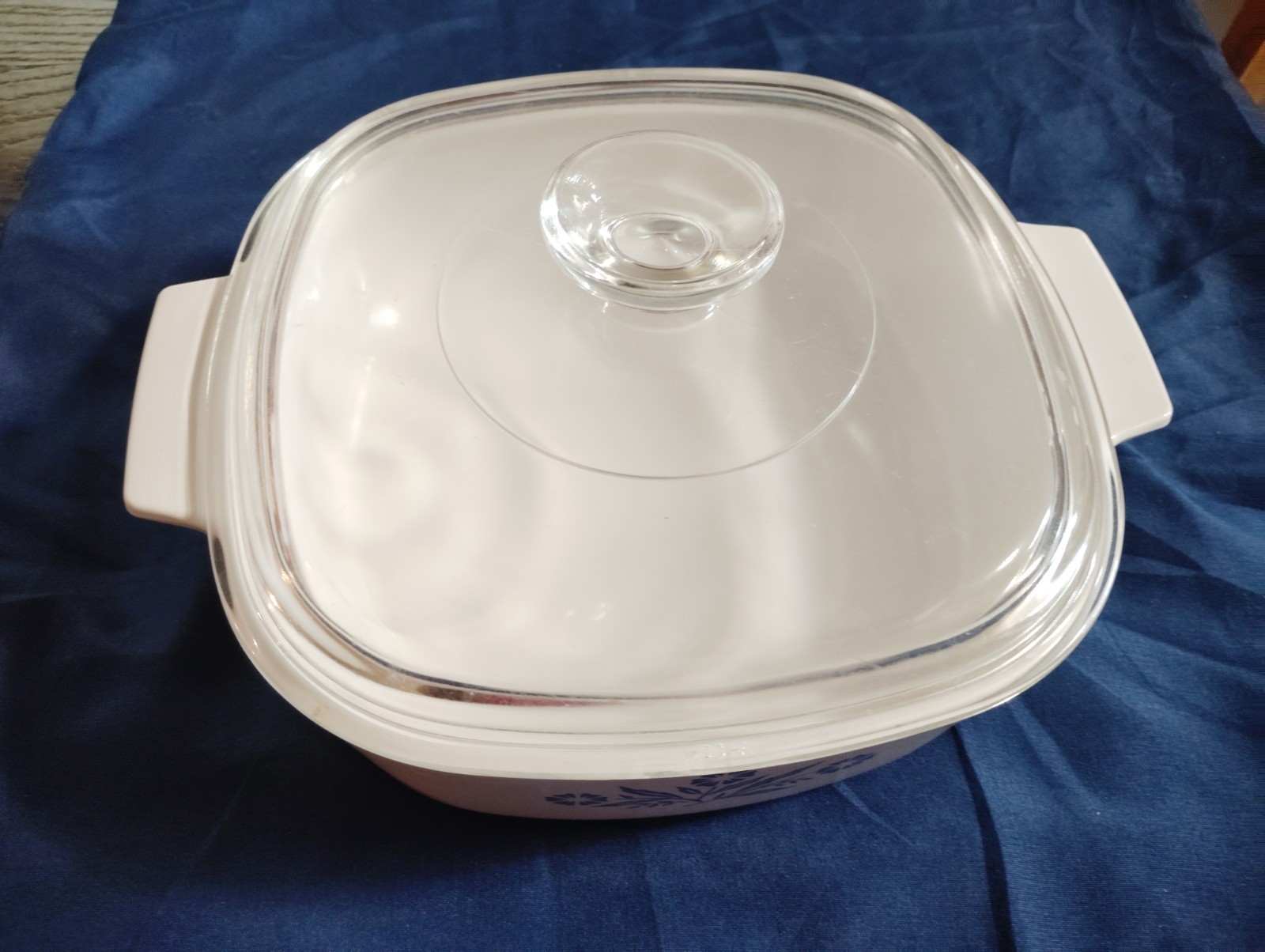 Vtg 2 Qt 1972-79 Corning Ware Blue Cornflower Casserole & Lid