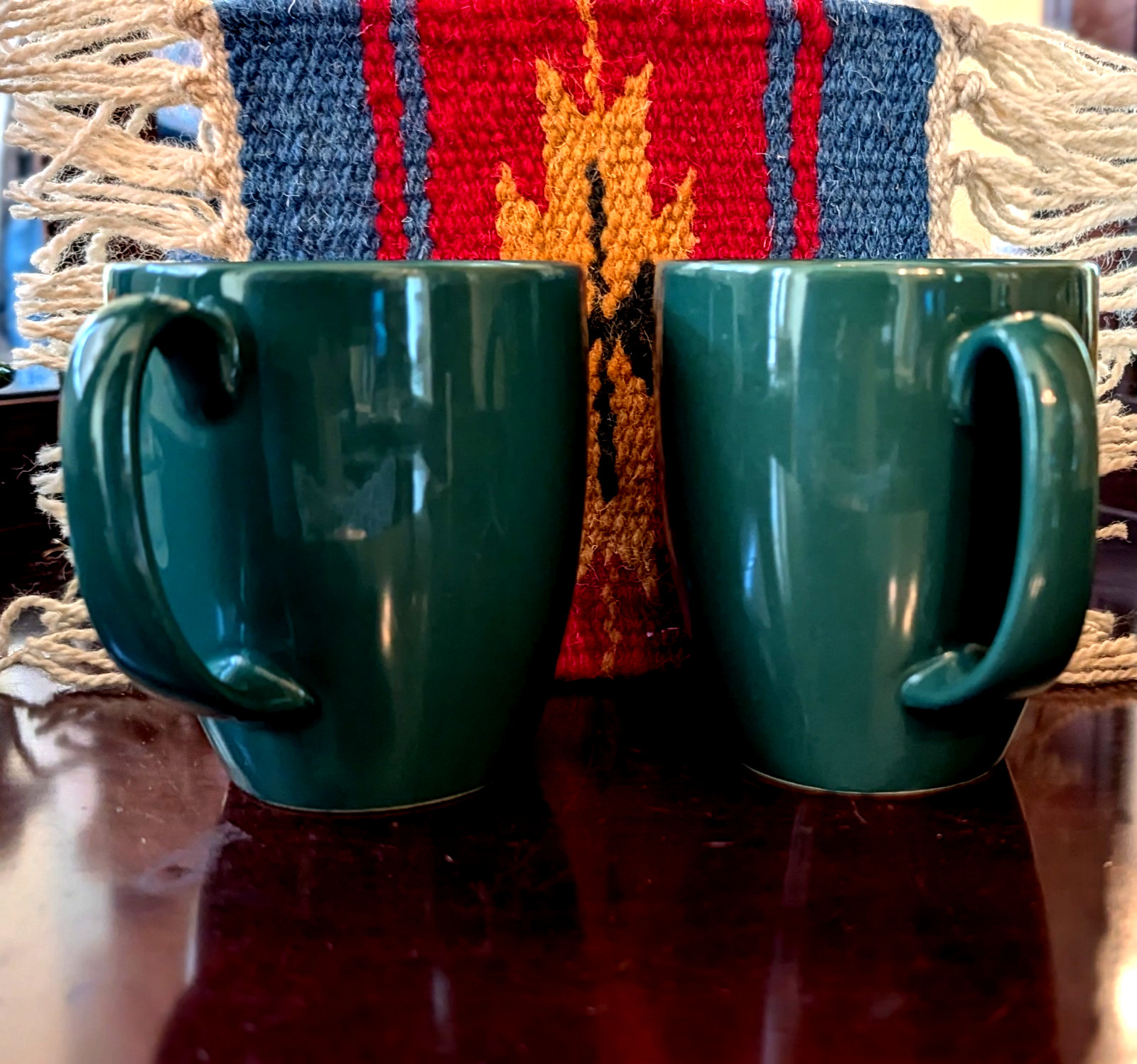 2 Corelle Stoneware 12 Oz Coffee Tea Mugs Dark Green 4” Cups