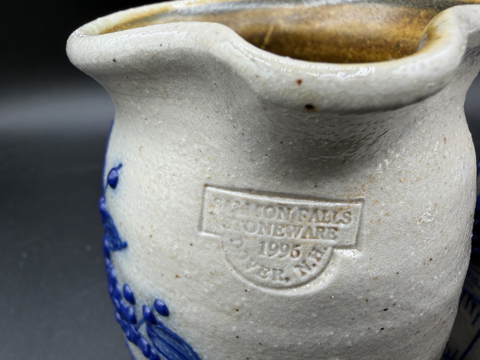 Salmon Falls Stoneware Creamer & Sugar Set 1995