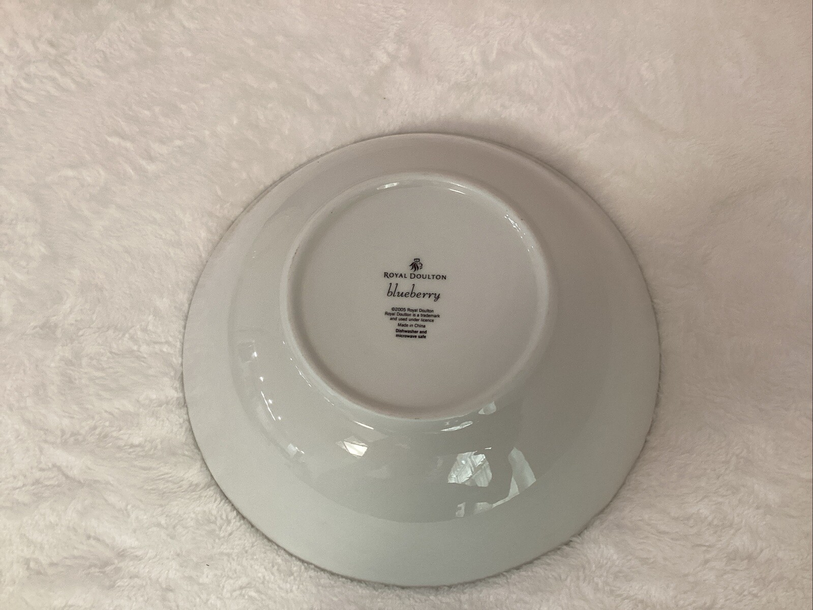 Blueberry by Royal Doulton Crafted in England Dinnerware Set of 15 Pieces
