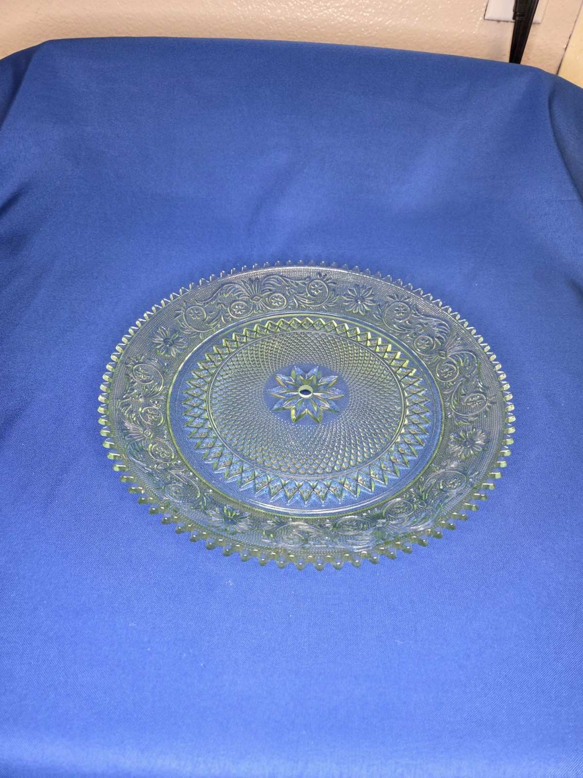 Vintage Indiana Glass Chantilly Tiara Green Saw Tooth Torte Plate Platter 12″