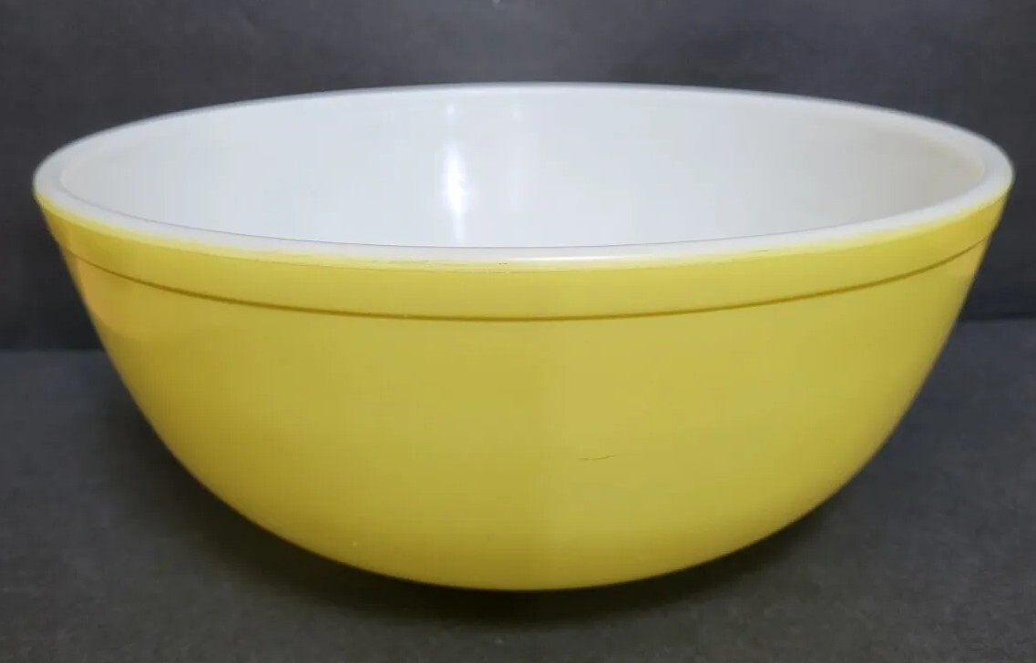 Pyrex Primary Colors Mixing Nesting Bowls – set of 5 Vintage