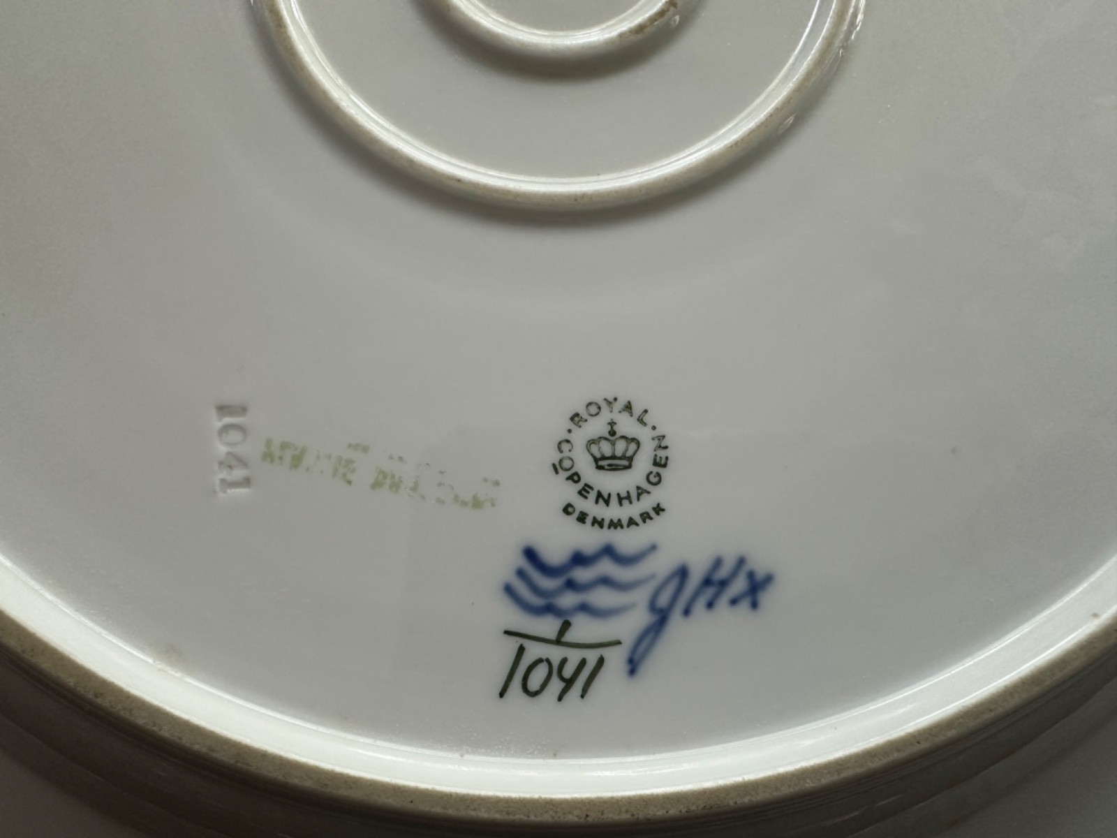 1963 Royal Copenhagen Blue Fluted Full Lace Round Serving Plate 13.4″ 1stQuality