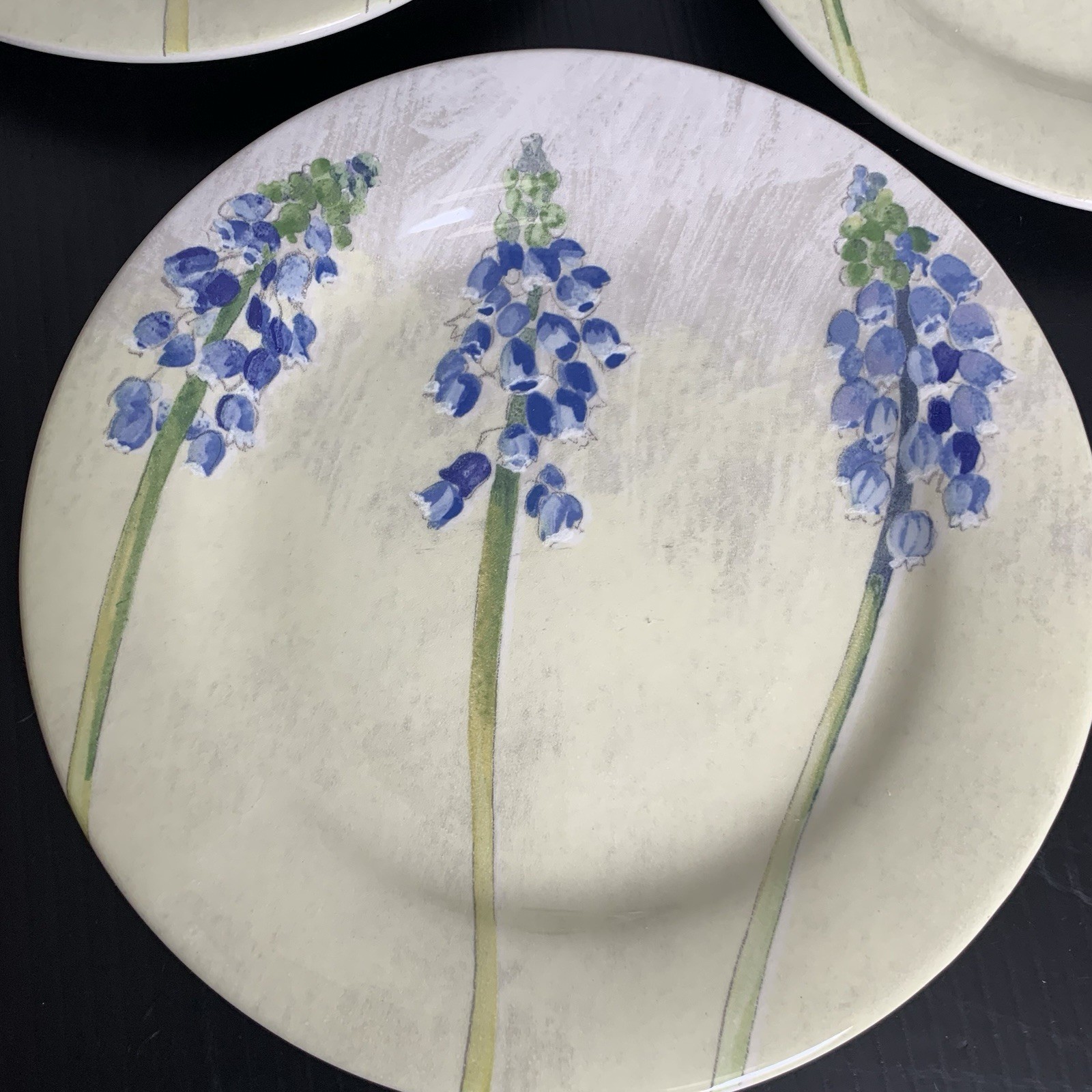 Gien France – Alice Blue Floral Salad Dessert Plates – Set of 4