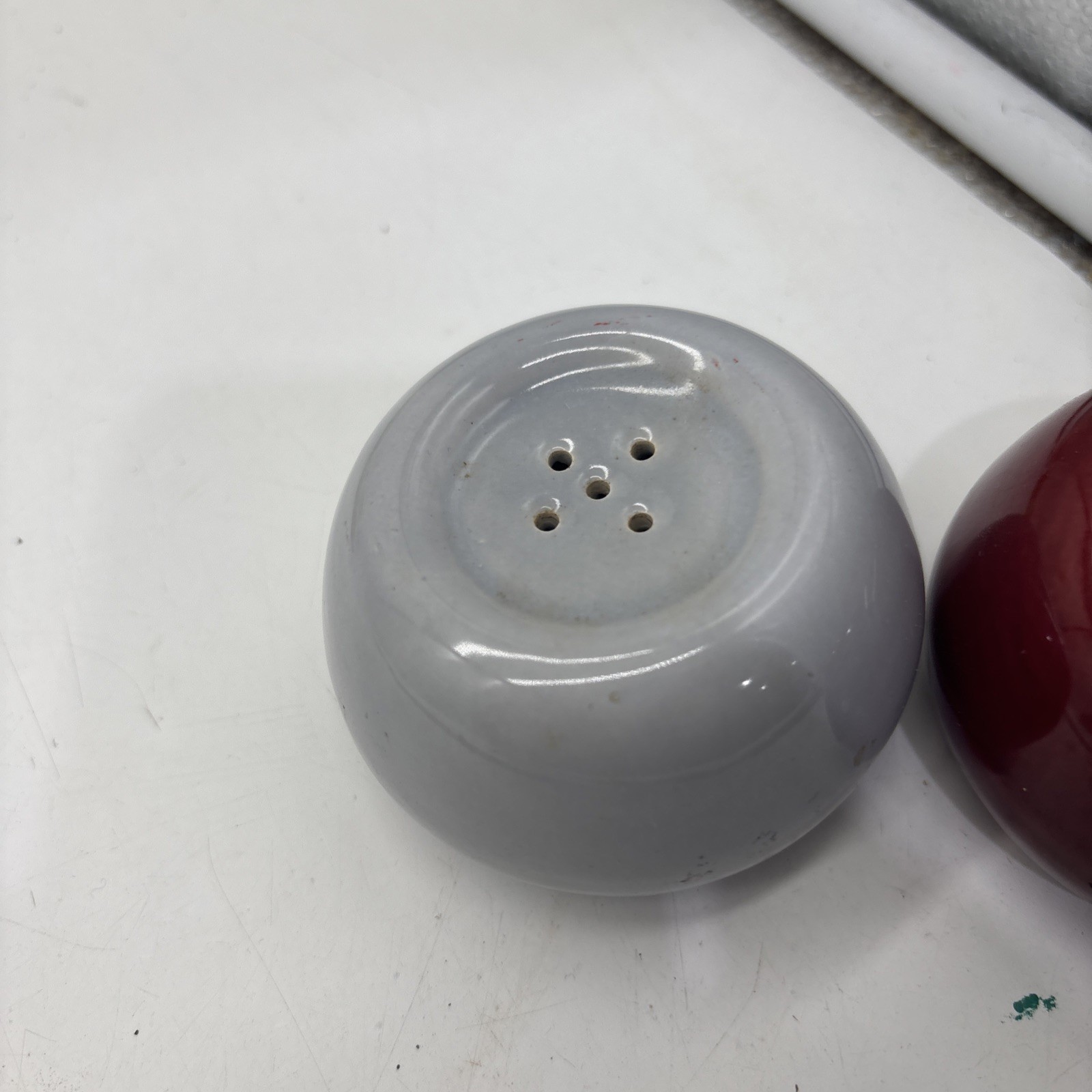 MCM Hollydale MALIBU Salt & Pepper Shakers California Pottery Gray Burgundy