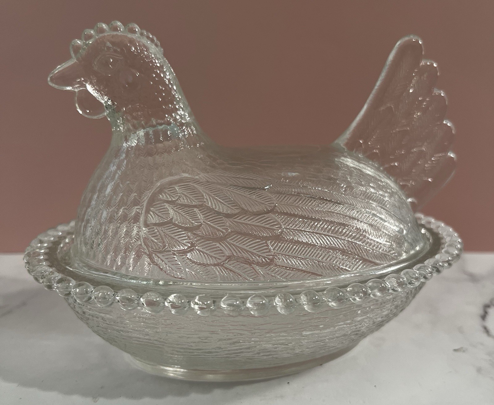 Indiana Glass Company hen on a nest covered candy dish.