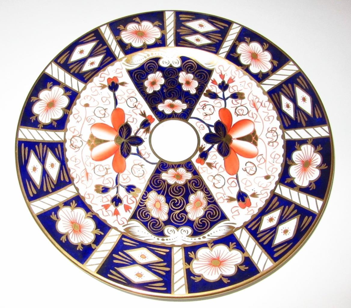 Royal Crown Derby, TRADITIONAL IMARI, 2451 Blue Rust Dessert Pie Plate, 7 1/8″