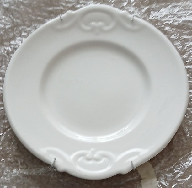 Unmarked Vintage Ivory White Round Ceramic Decorative Plate Glossy Scroll Emboss