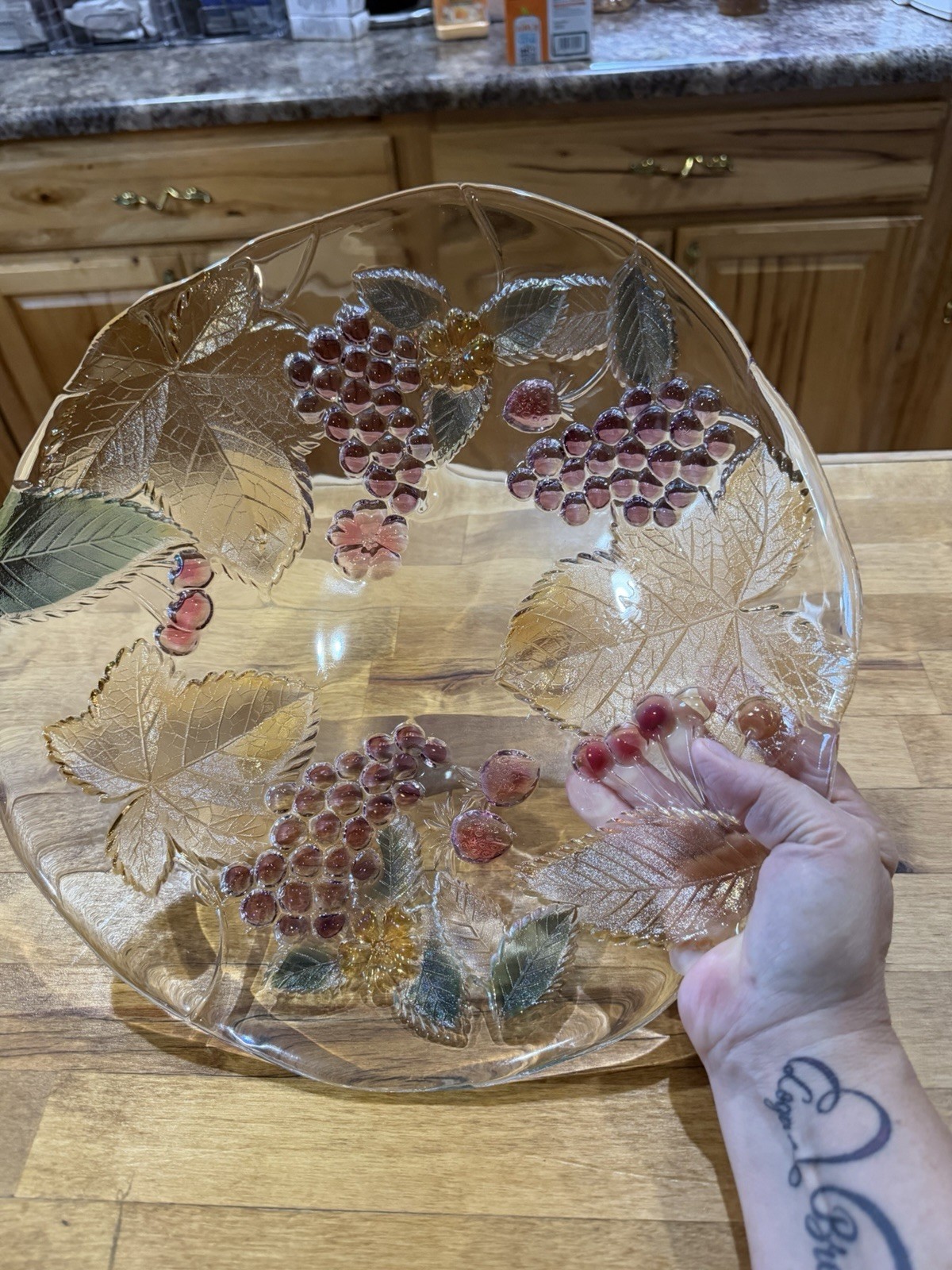Mikasa Savoir Vice Crystal Fruit Platter Grapes And Leaves